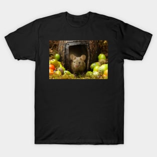 Wild  cute garden mouse T-Shirt